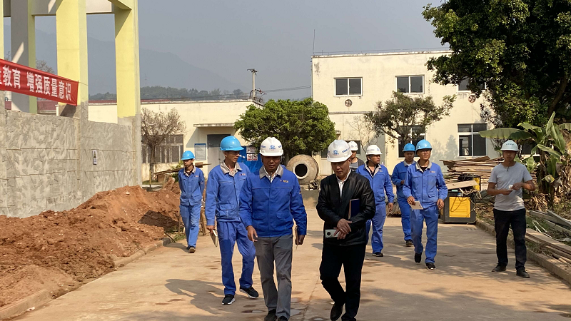 王順斌帶隊到二直管景谷項目進行安全生產(chǎn)大檢查.png