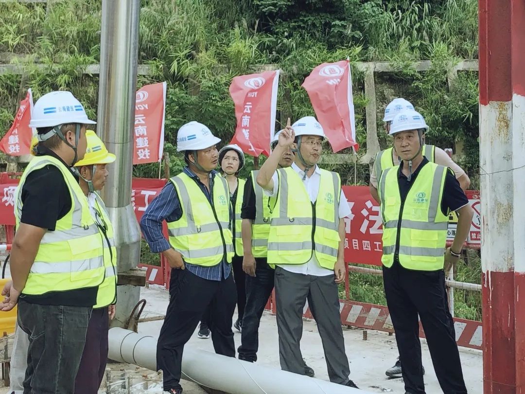 1660613827228032.jpg 金光祥帶隊到景洪神秘谷大橋項(xiàng)目檢查指導(dǎo).jpg