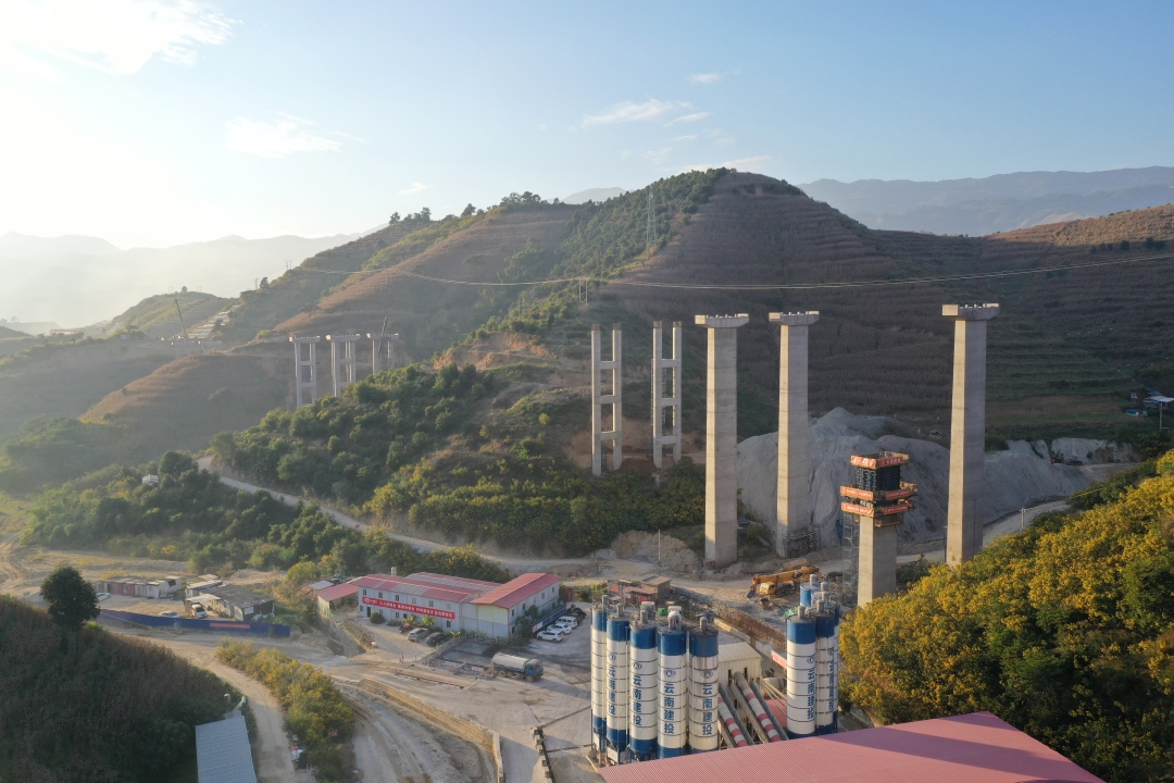 陶家箐跨鐵大橋 (2).jpg